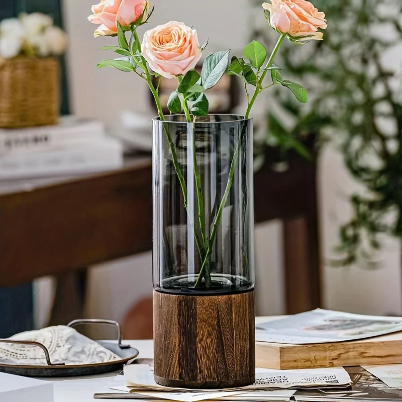 Vase en verre avec base en bois – Élégance naturelle
