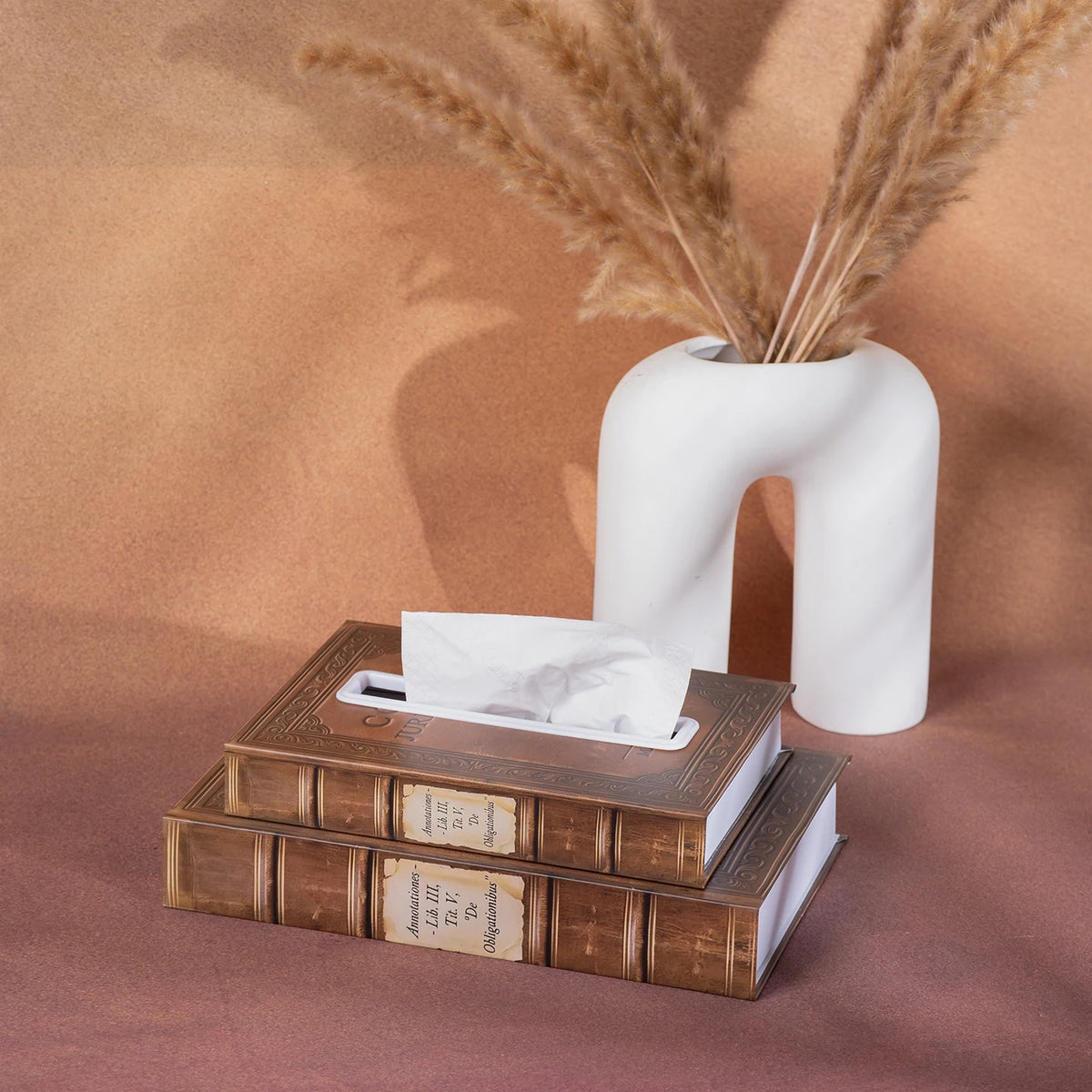 Boîte à mouchoirs effet livre 🤎