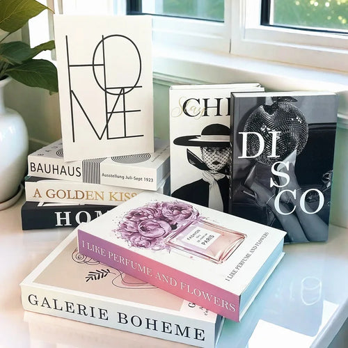 Faux livre décoratif avec boîte de rangement de luxe