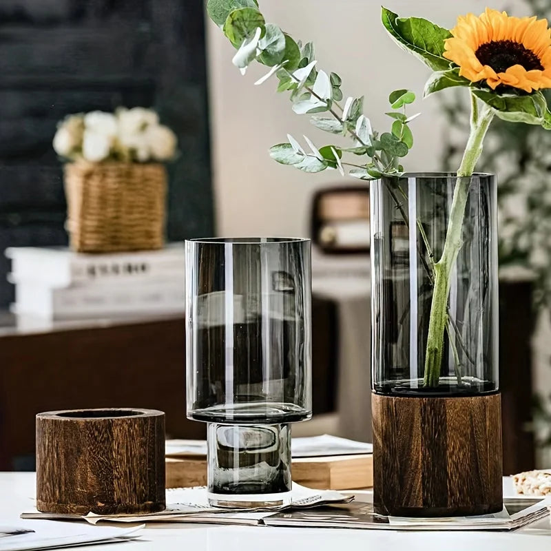 Vase en verre avec base en bois – Élégance naturelle