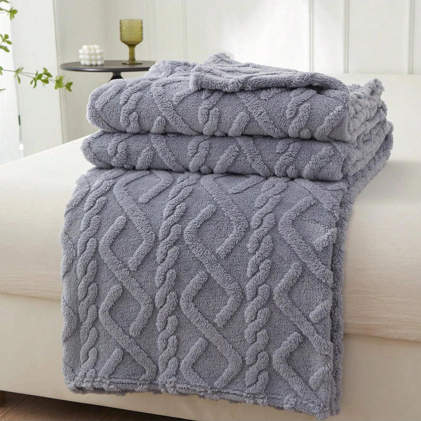 Plaid Polaire Doux – Couverture Décorative pour Canapé et Lit
