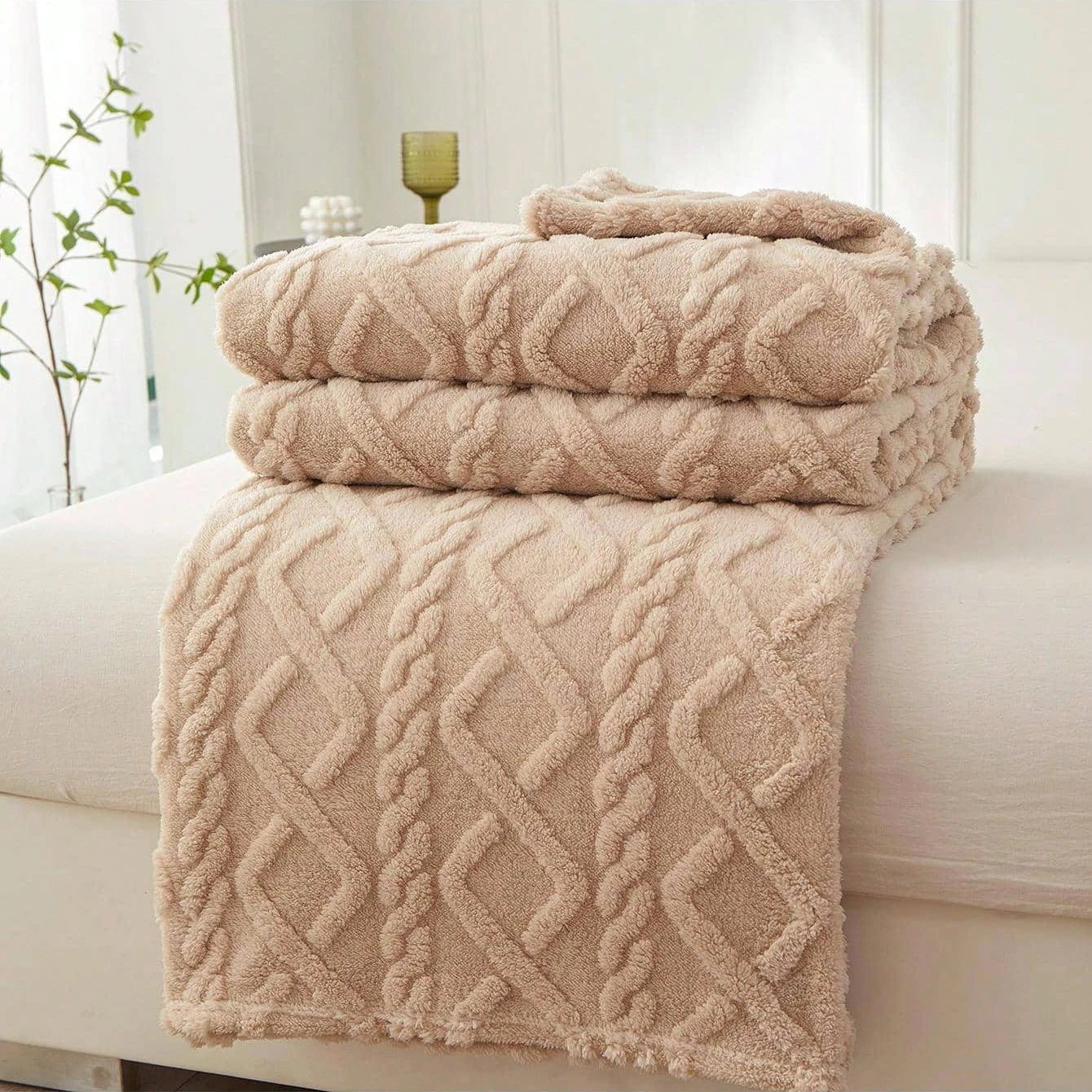 Plaid Polaire Doux – Couverture Décorative pour Canapé et Lit