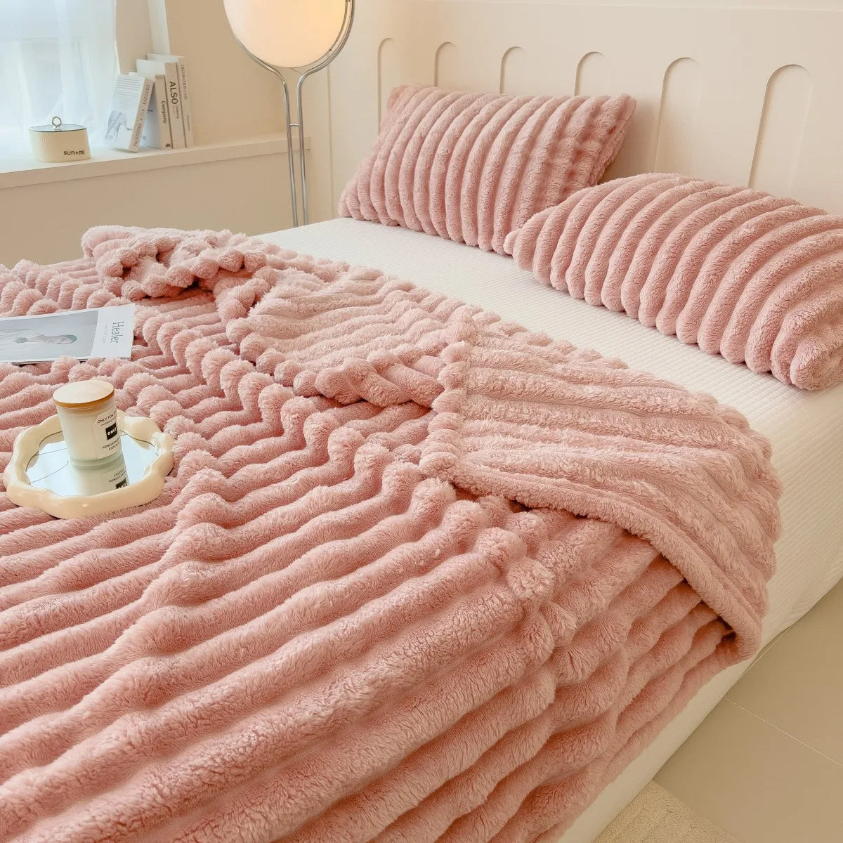 Plaid de Luxe Côtelé Ultra Doux – Couverture Cocooning pour Lit et Canapé