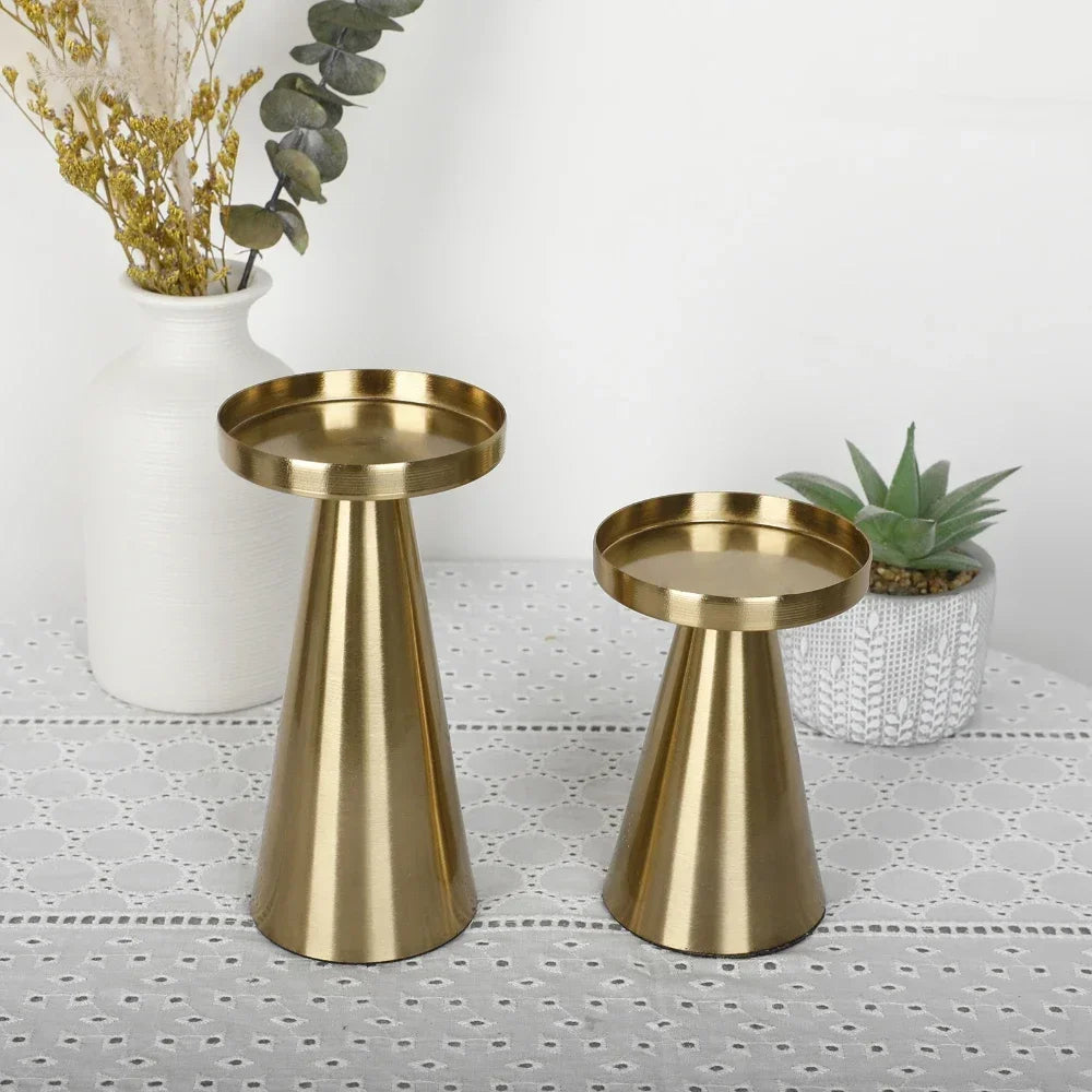 Lot de 3 Bougeoirs Dorés en Métal – Décoration Élégante et Moderne