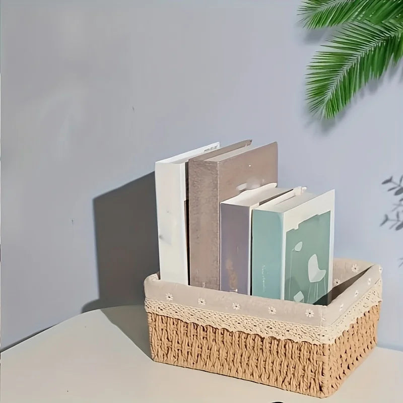 Petit panier tressé décoratif